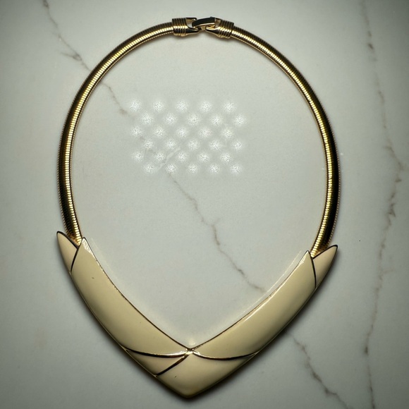 Trifari Jewelry - TRIFARI Modernist Cream Enamel Goldtone Collar Omega Chain Necklace, Vintage